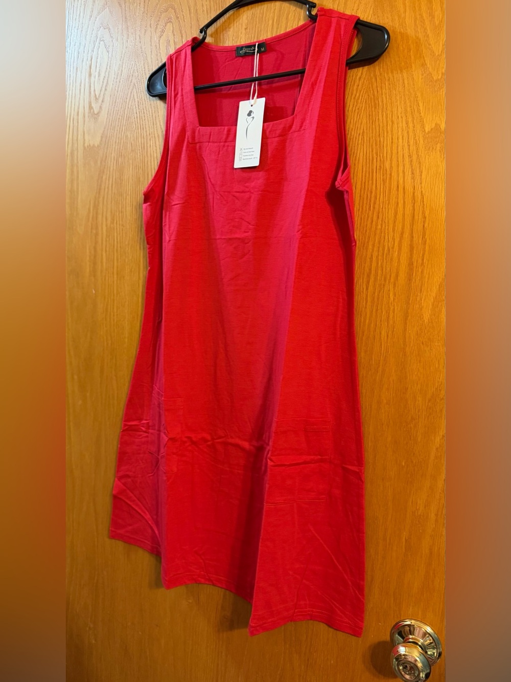Sleeveless Square-Neck Mini Dress in Red